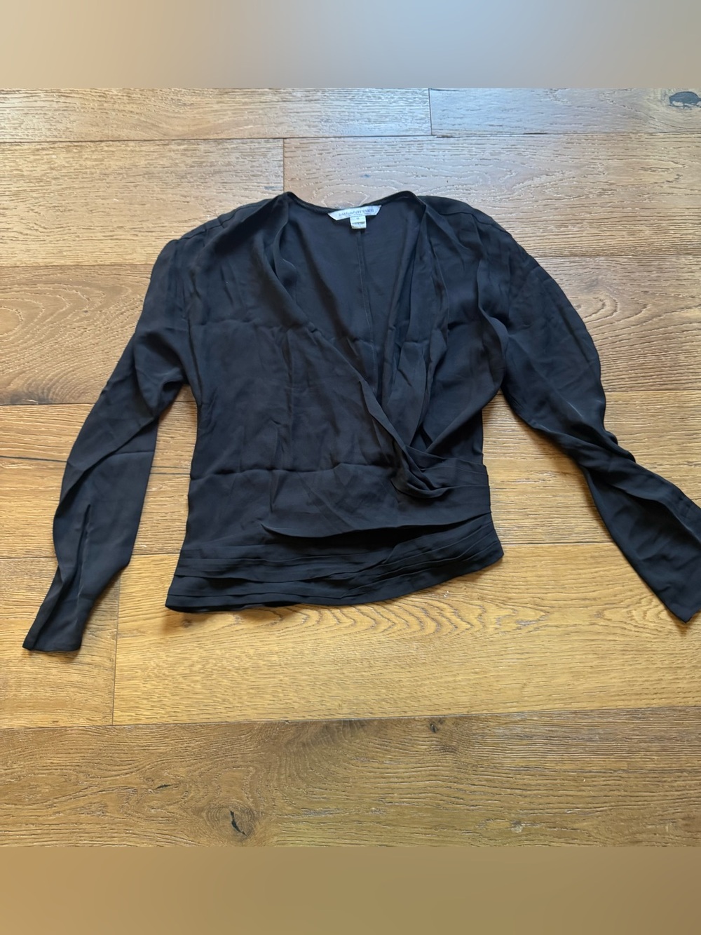 DVF Black Wrap-Style Silk Women’s Top sz10